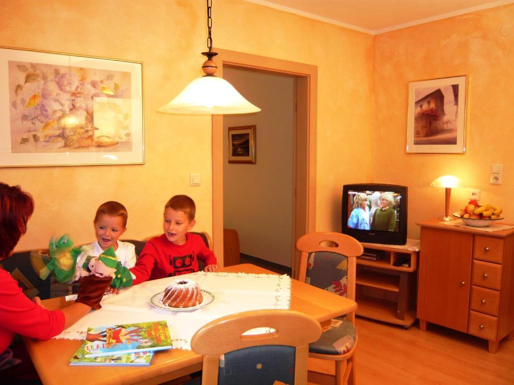 Ferienhaus Ahorn 노이스티프트임스튀바이탈 객실 사진